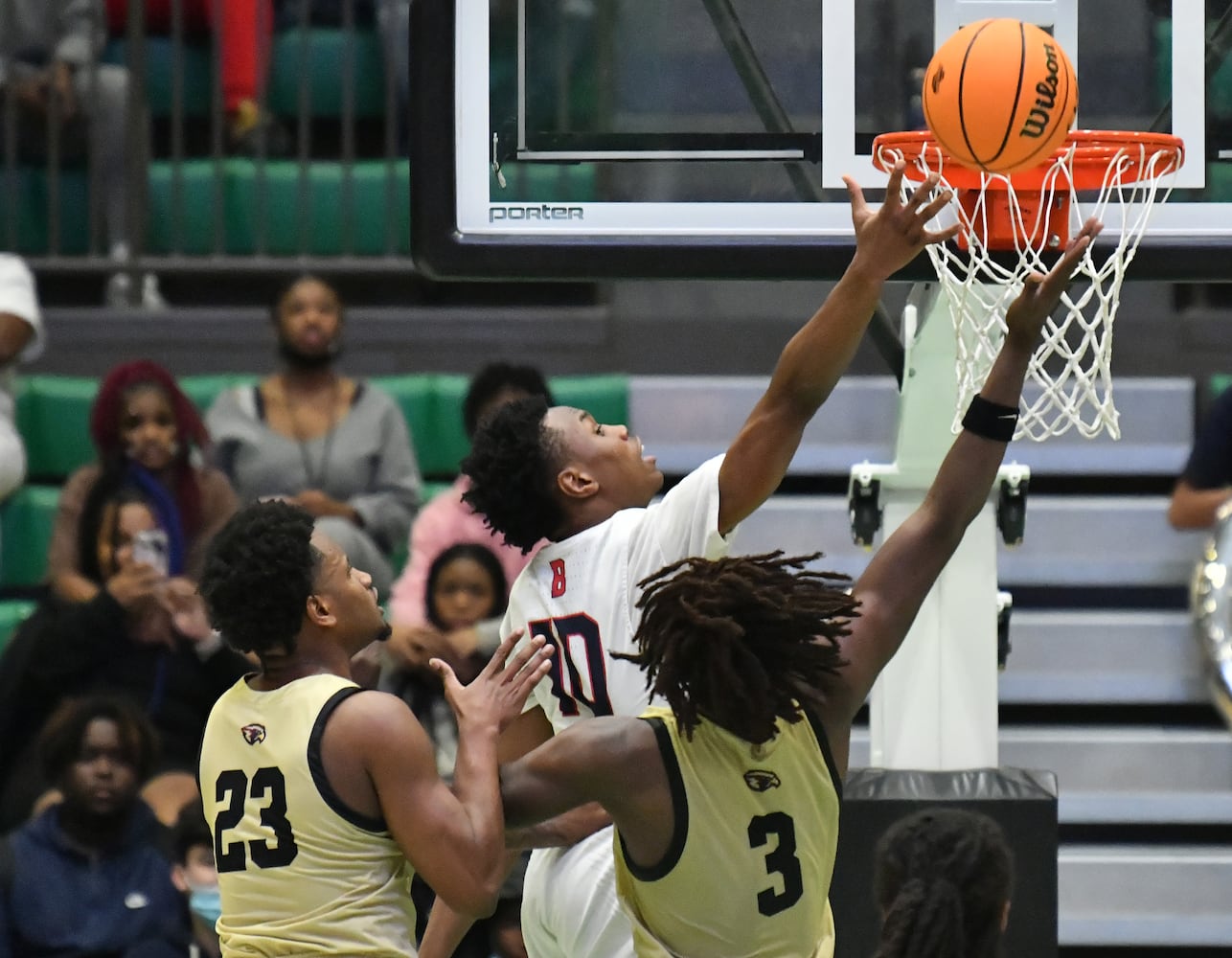 HS basketball playoffs: Pebblebrook vs. Berkmar boys