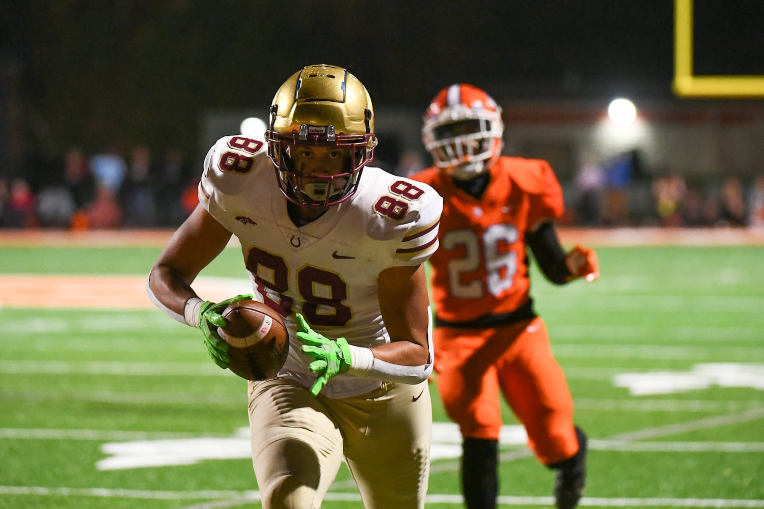 Evan Gober, tight end for Brookwood, runs the ball in for a touchdown at the Parkview vs. Brookwood High School Football game on Friday, Oct. 28, 2022, at Parkview High School in Lilburn, Georgia. (Jamie Spaar for the Atlanta Journal Constitution)