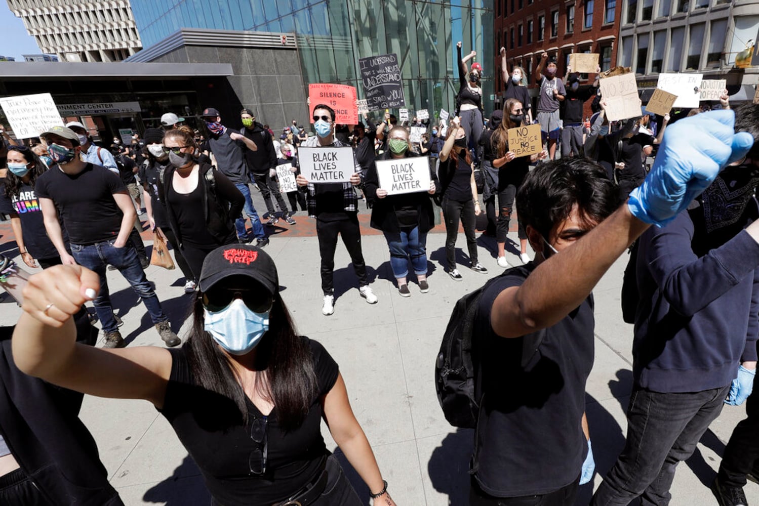 PHOTOS: U.S. cities face protests, fallout Sunday after George Floyd’s death