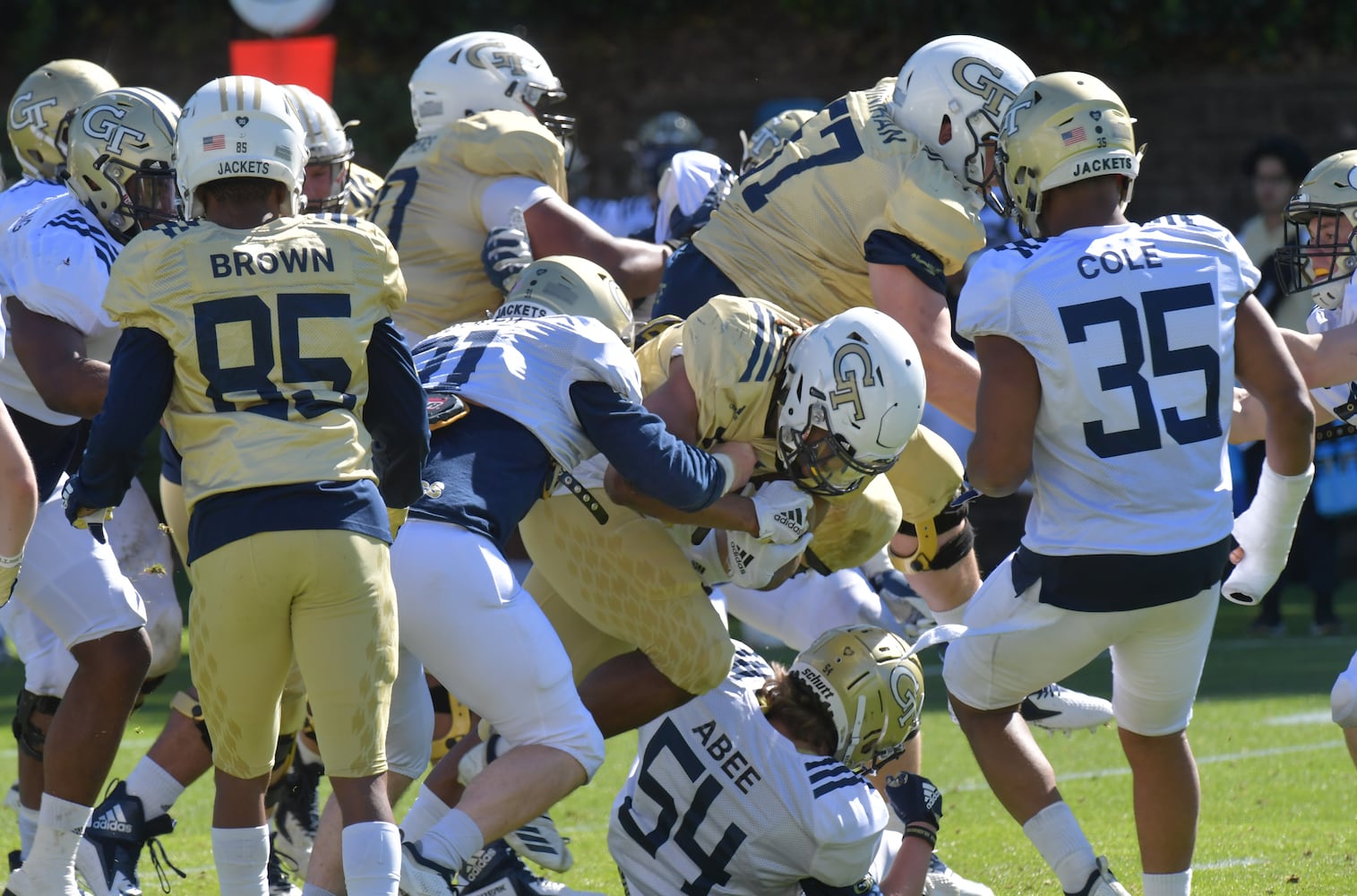 Photos: Georgia Tech puts on the pads at spring practice