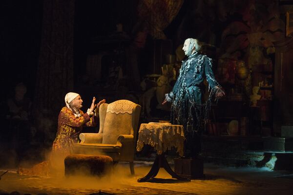 David de Vries (left) plays Scrooge in the Alliance Theatre’s “A Christmas Carol.” CONTRIBUTED BY GREG MOONEY