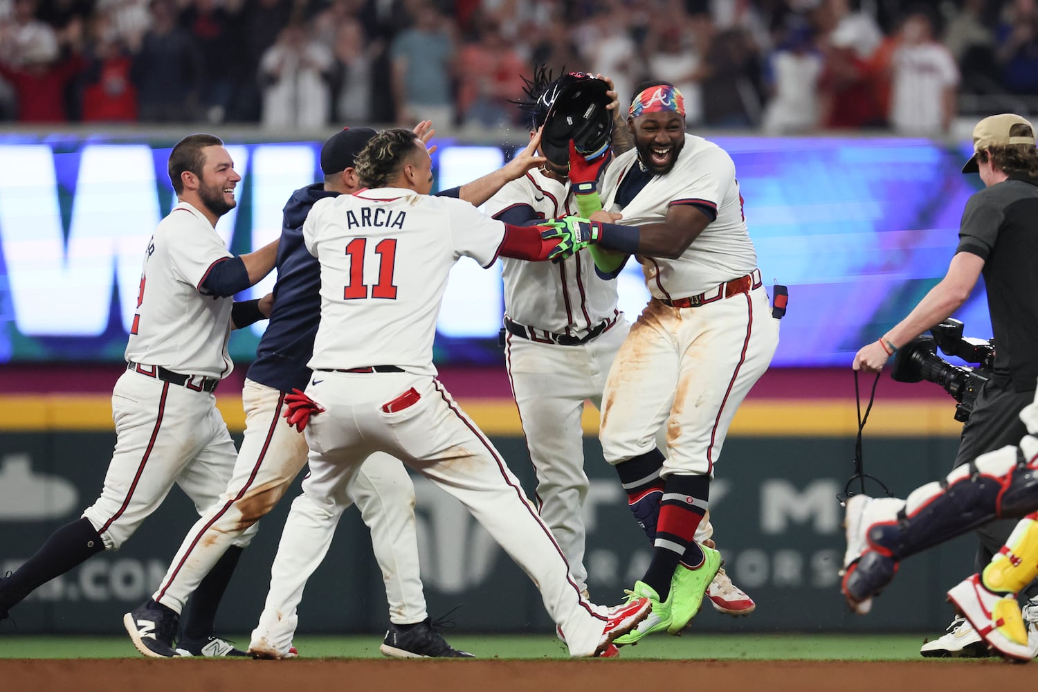 042524 braves photos