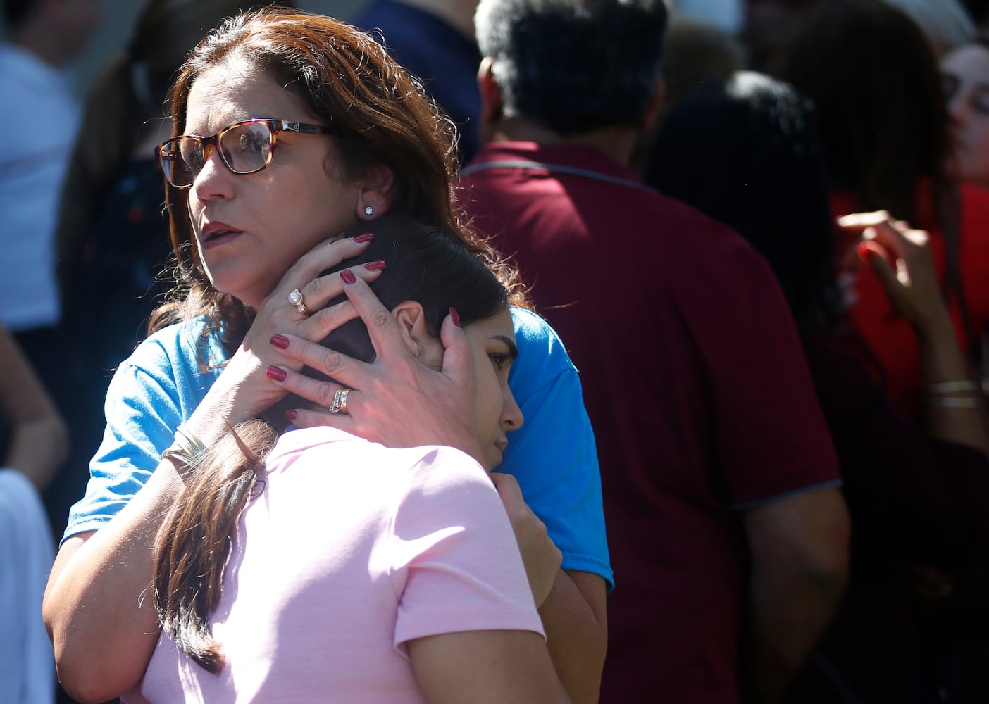 Photos: Nation mourns after Florida school shooting