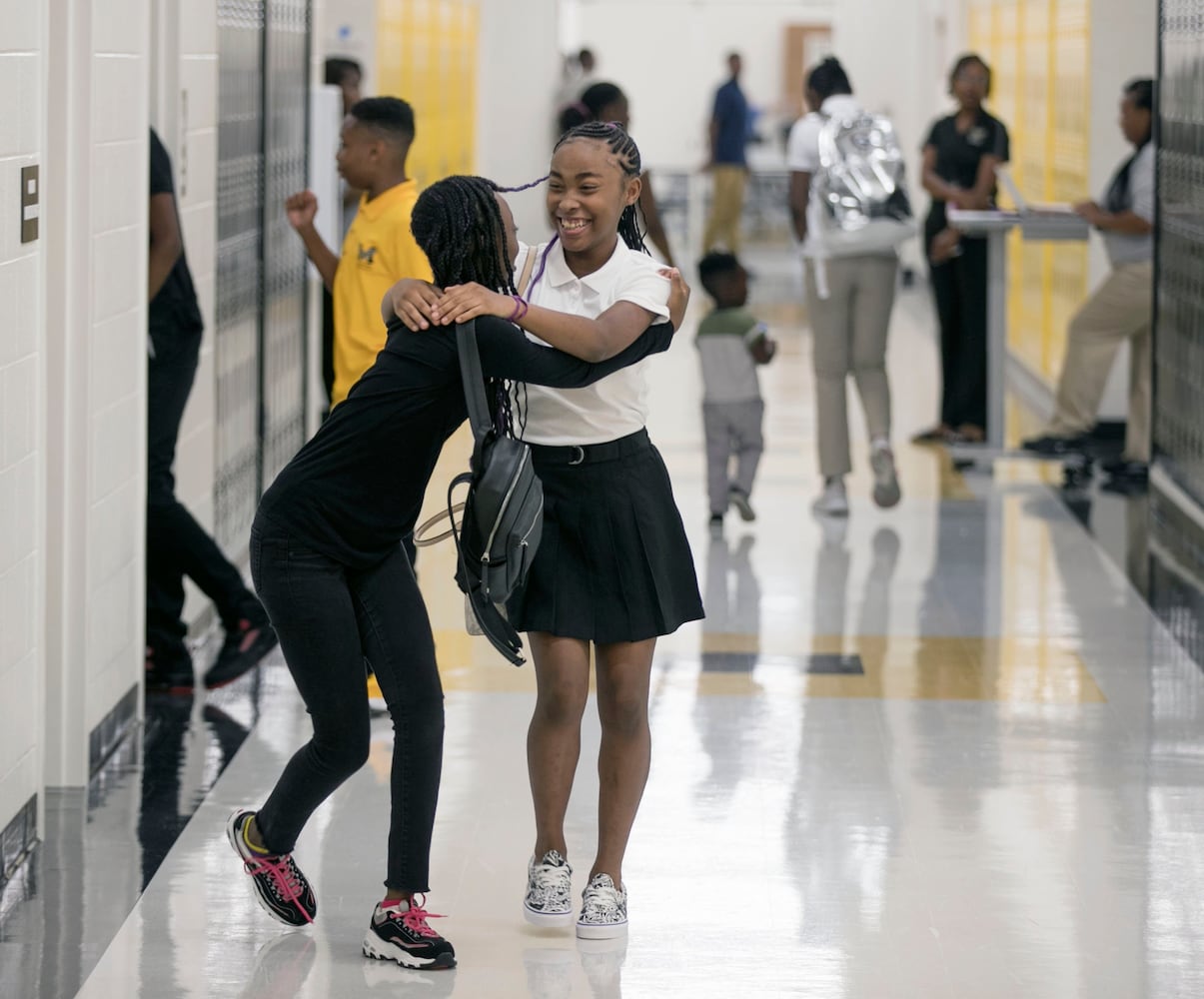 MixedPhotos: Metro Atlanta students go back to school