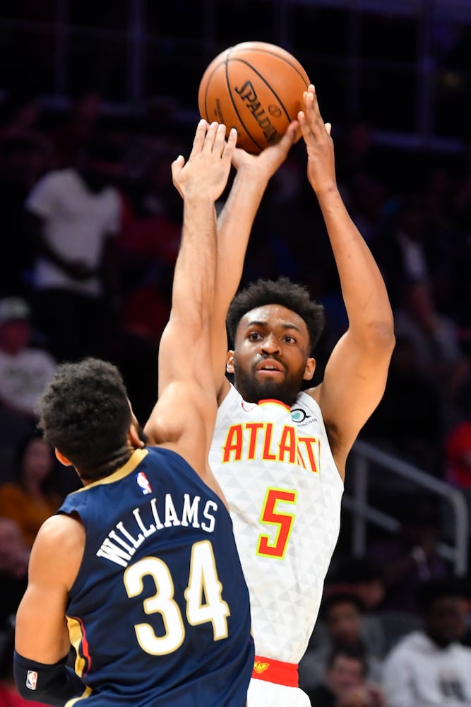 Photos: Hawks host Pelicans in preseason opener