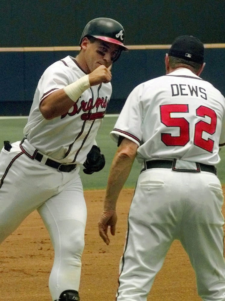 Longtime Atlanta Braves coach Bobby Dews dead at 76