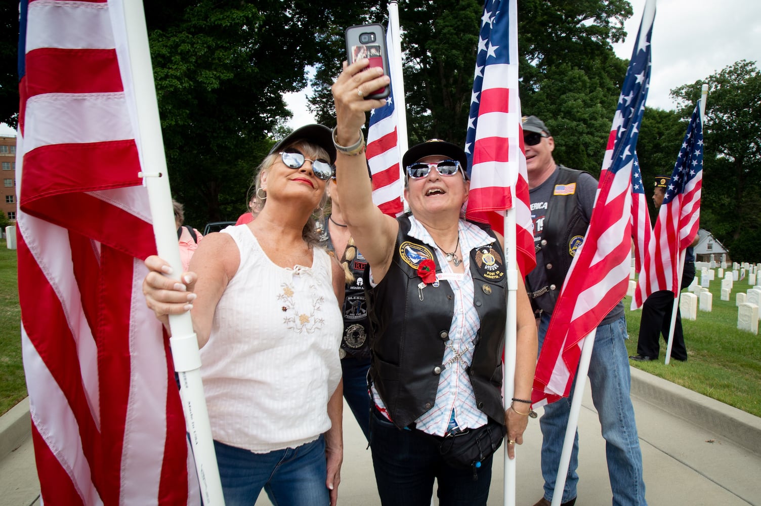 PHOTOS: Honoring war heroes on Memorial Day amid a pandemic