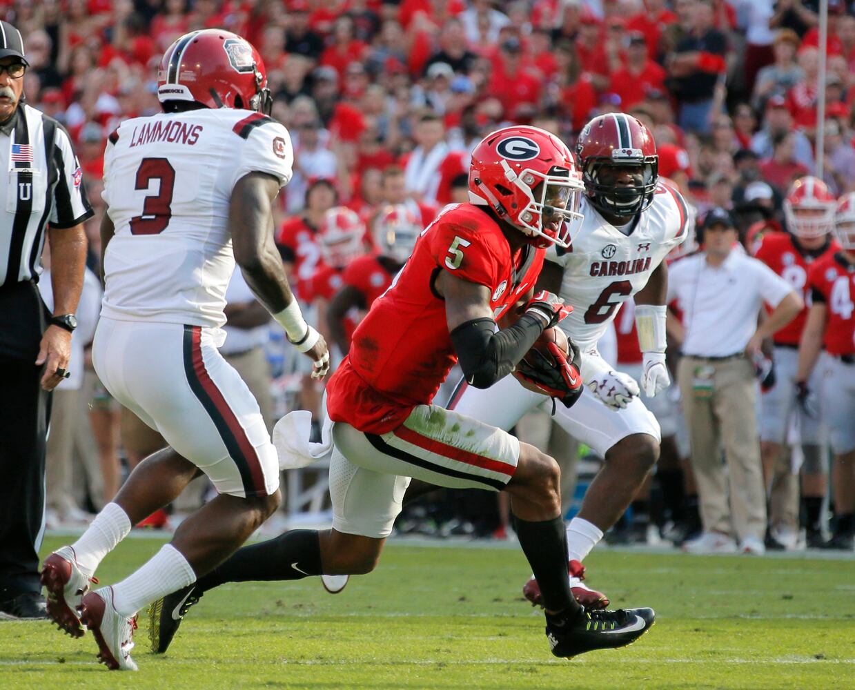 Photos: Bulldogs outlast South Carolina, improve to 9-0