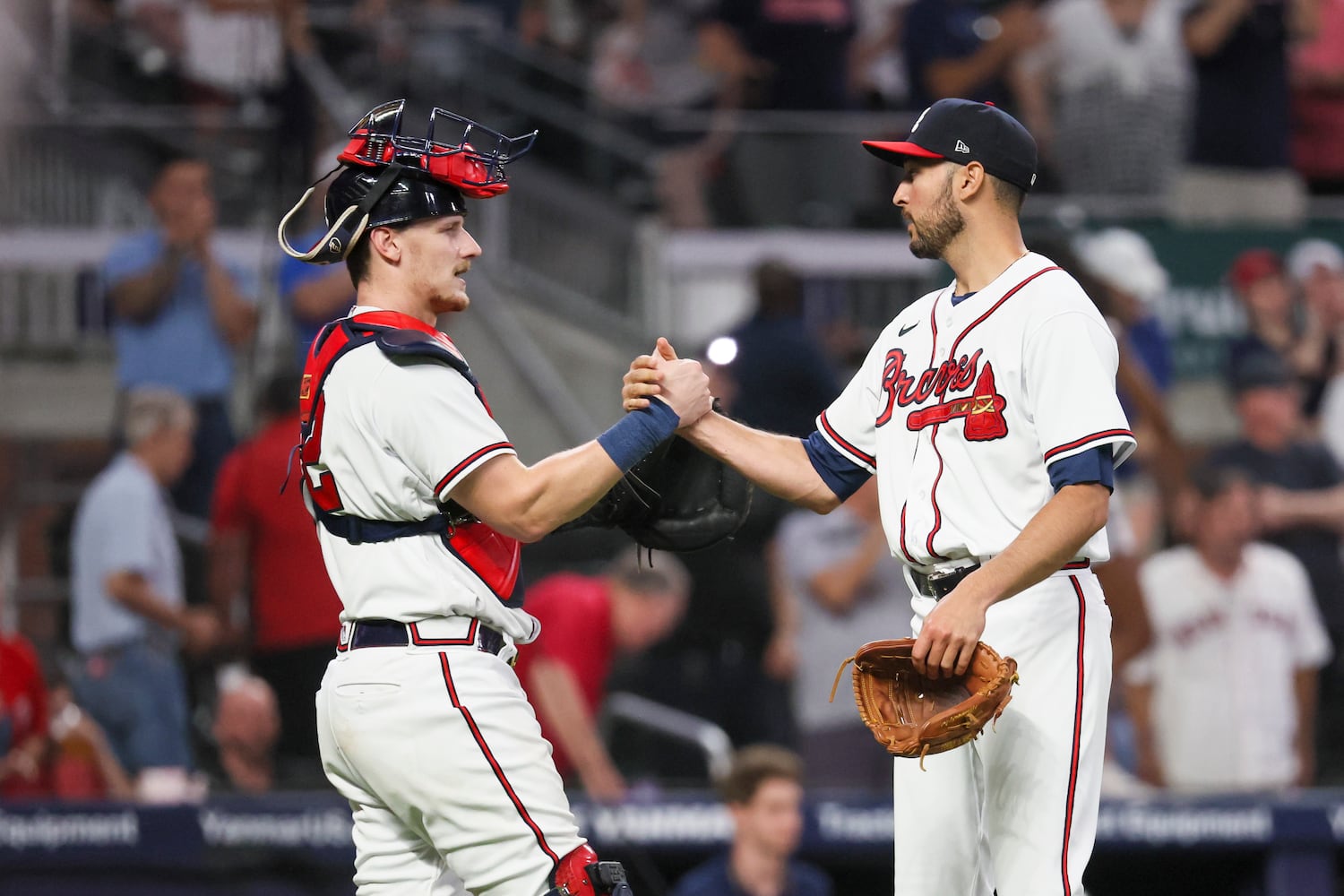 051023 BRAVES PHOTO