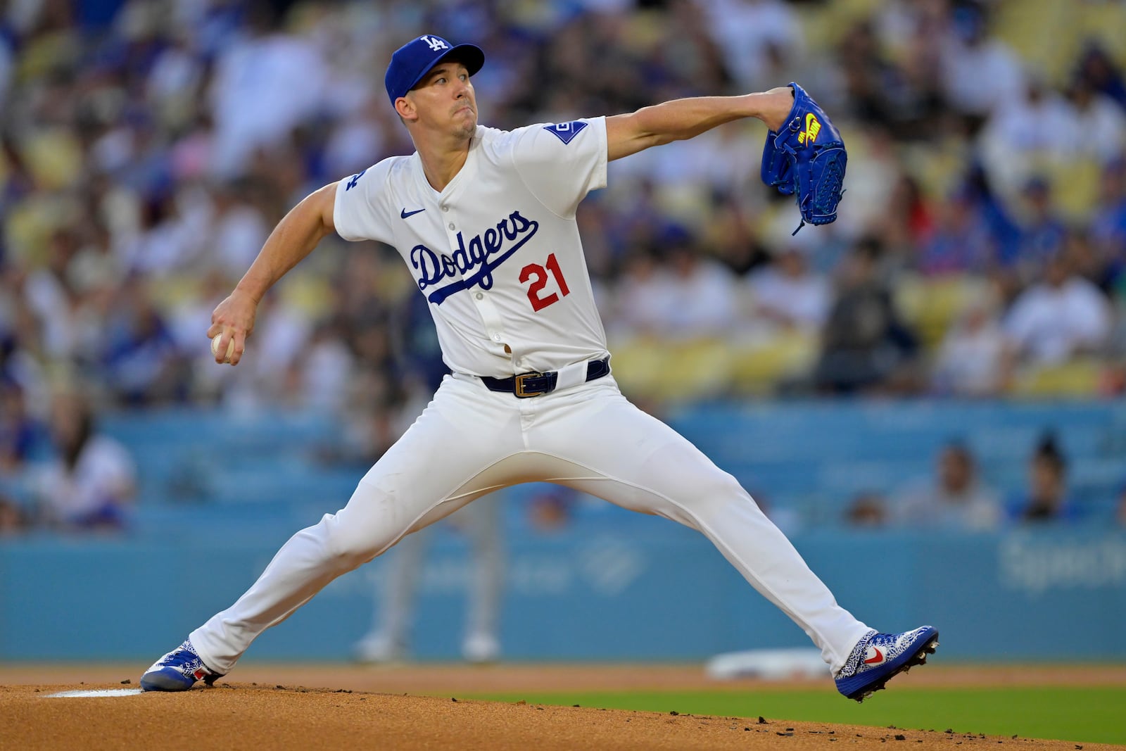 FILE - Los Angeles Dodgers' Walker Buehler delivers to the plate during the first inning of a baseball game against the Seattle Mariners, Tuesday, Aug. 20, 2024, in Los Angeles. (AP Photo/Jayne-Kamin-Oncea, File)