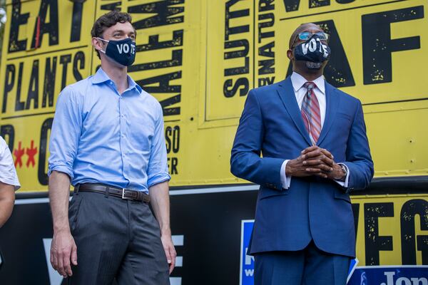 Democratic Georgia US Senate candidates Reverend Raphael Warnock (R) and Jon Ossoff (L) participate in a campaign event in Jonesboro, Georgia, USA, 27 October 2020. Warnock is running against Republican Senator Kelly Loeffler and Ossoff is running against Republican Senator David Perdue. ERIK LESSER / EUROPEAN PRESSPHOTO AGENCY