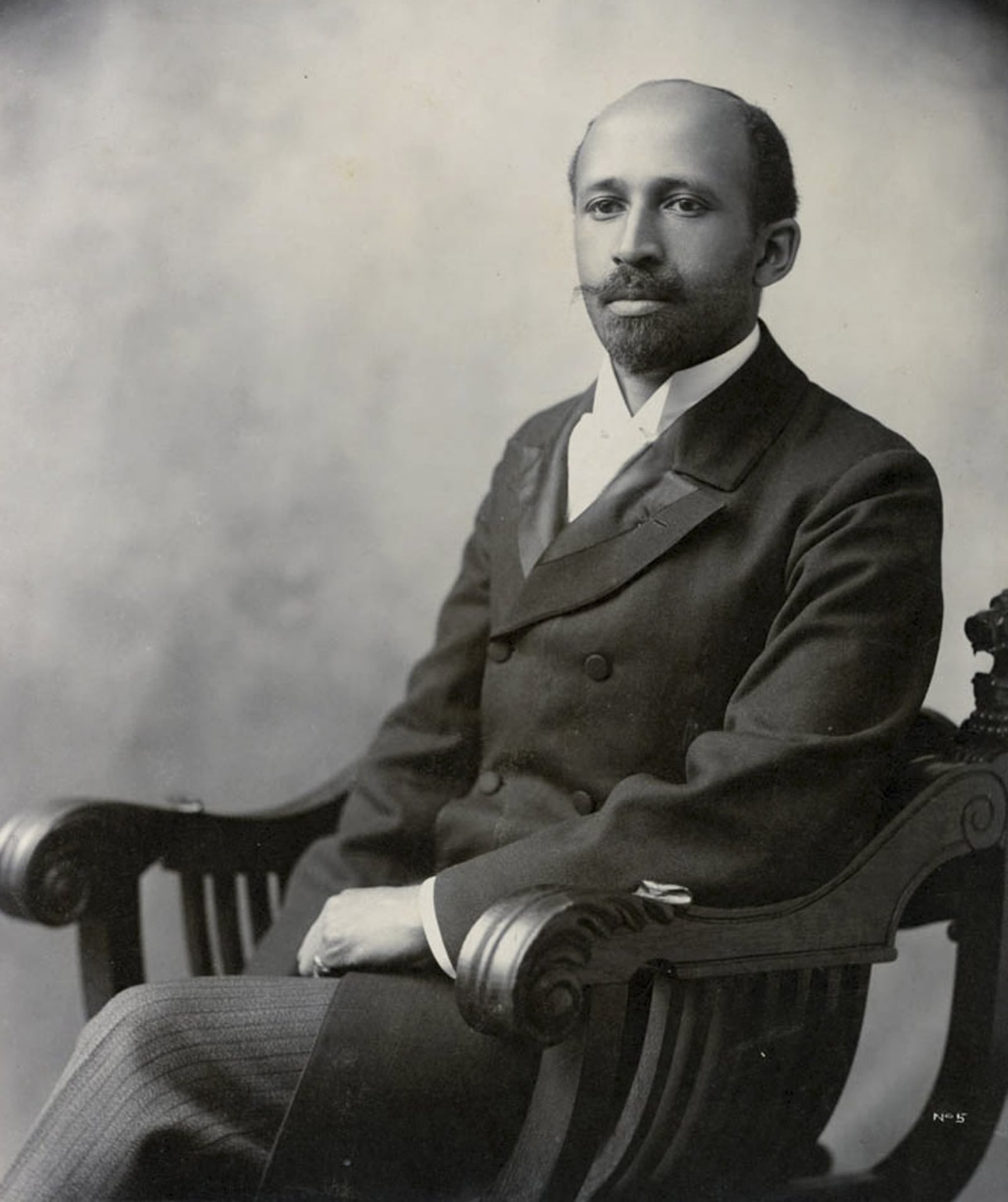 This 1907 photo released via library website at the University of Massachusetts, Amherst shows W.E.B. Du Bois posing for a portrait in Boston. AP PHOTO / UNIVERSITY OF MASSACHUSETTS