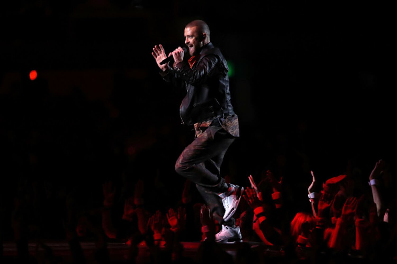 Photos: Justin Timberlake performs at Super Bowl 2018 Halftime