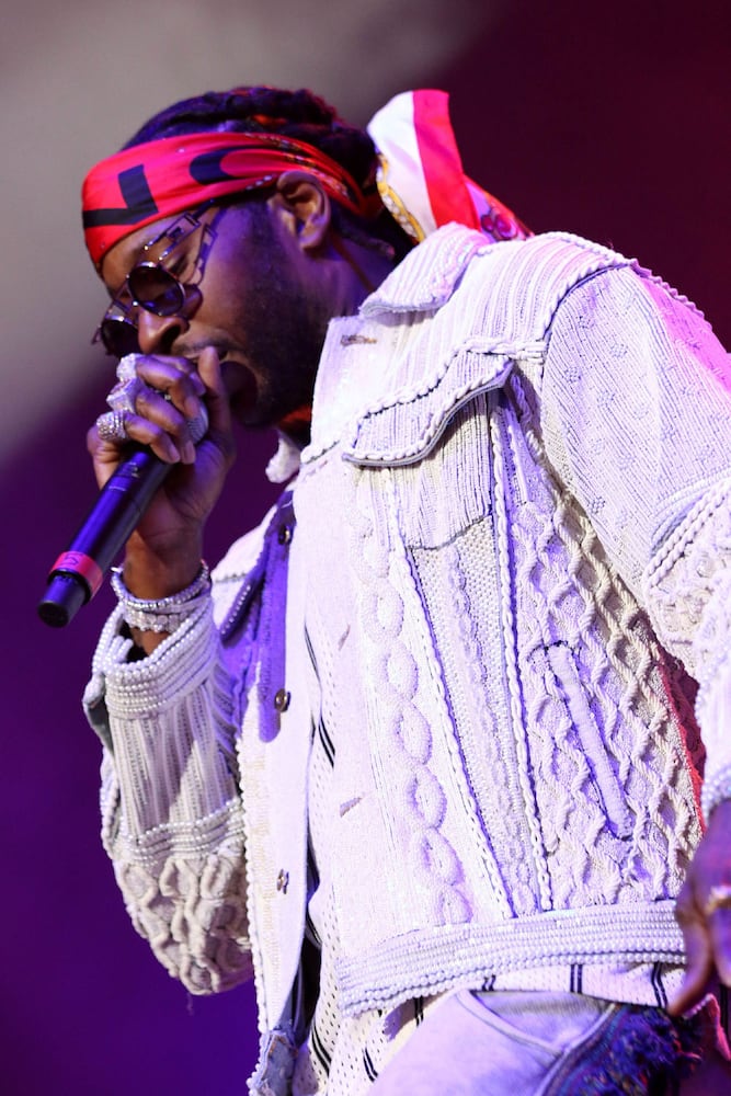 Photos: V-103 Live Pop-Up Concert