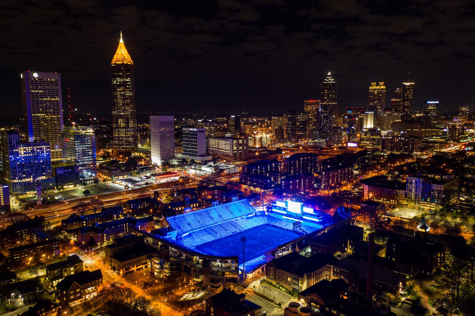 Georgia Tech illuminated Bobby Dodd Stadium in blue light in honor of the late Hank Aaron. (Danny Karnik/Georgia Tech Athletics)