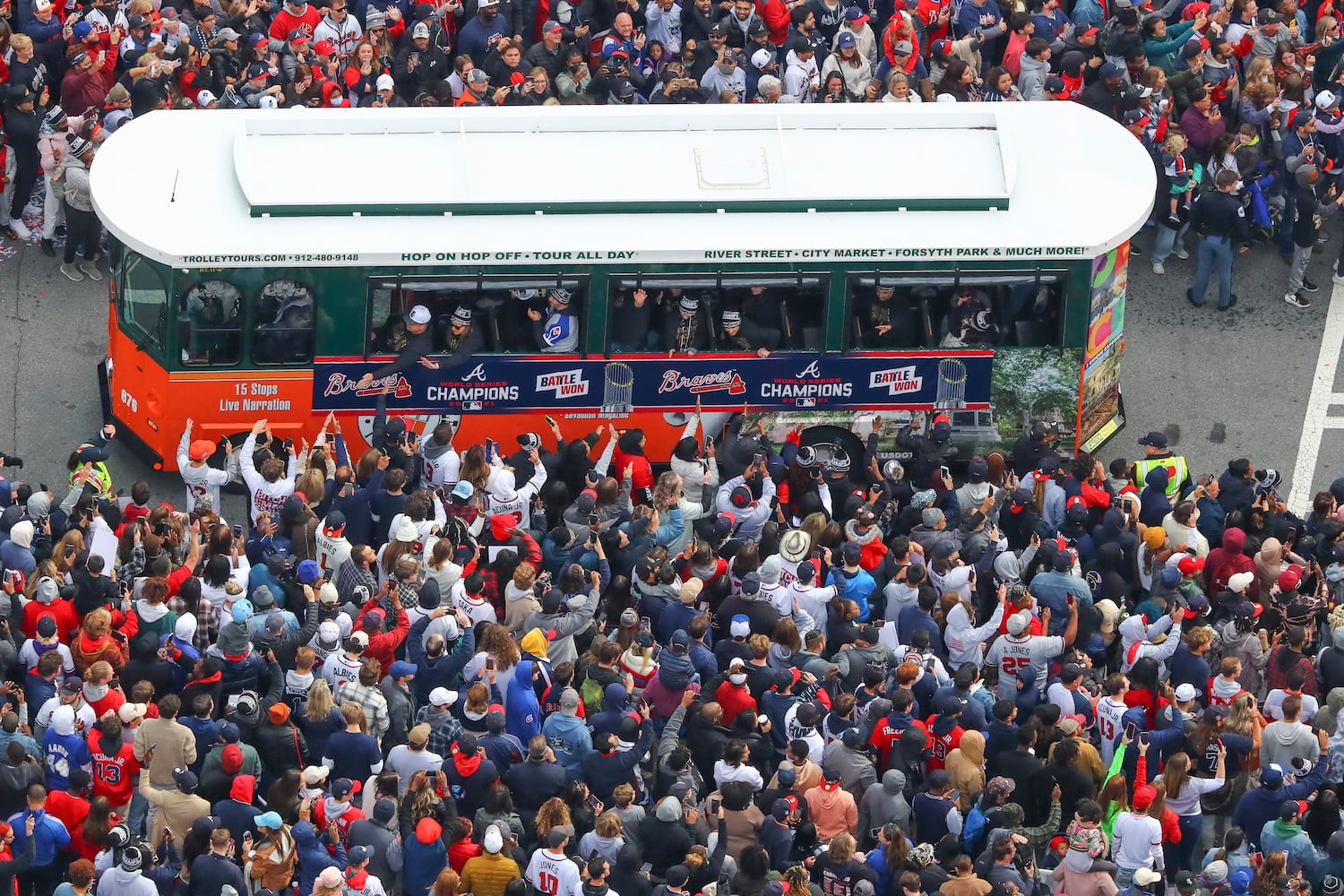 Braves baseball parade