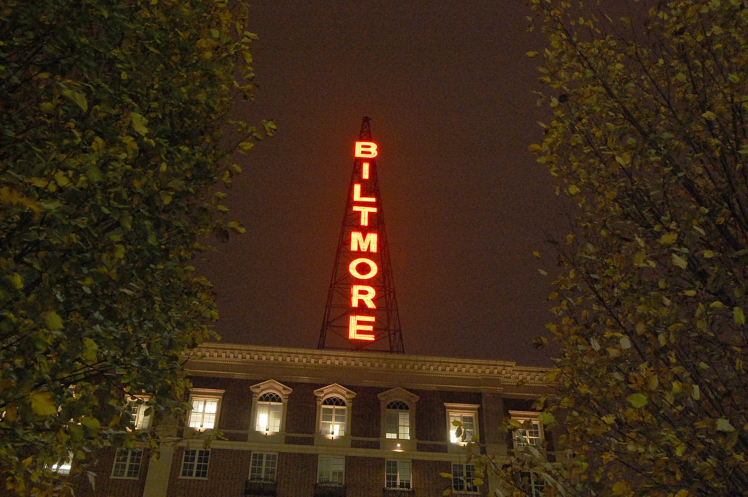 Atlanta's history in neon: The Biltmore Hotel