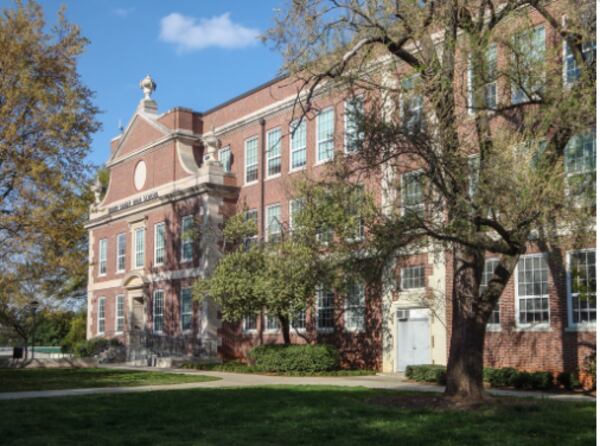 Boys’ High had several locations, but its last was on the site of Atlanta’s Henry W. Grady High School  near Piedmont Park. Credit: Photograph by Robert M. Craig."Henry W. Grady High School" in SAH Archipedia, eds. Gabrielle Esperdy and Karen Kingsley, Charlottesville: UVaP, 2012—, http://sah-archipedia.org/buildings/GA-01-121-0071. Accessed 2018-04-18.