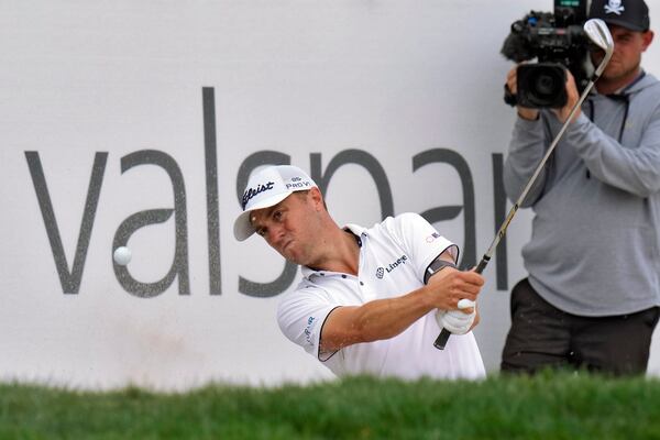 Justin Thomas hits from the sand trap on the 16th hole during the final round of the Valspar Championship golf tournament Sunday, March 23, 2025, at Innisbrook in Palm Harbor, Fla. (AP Photo/Chris O'Meara)