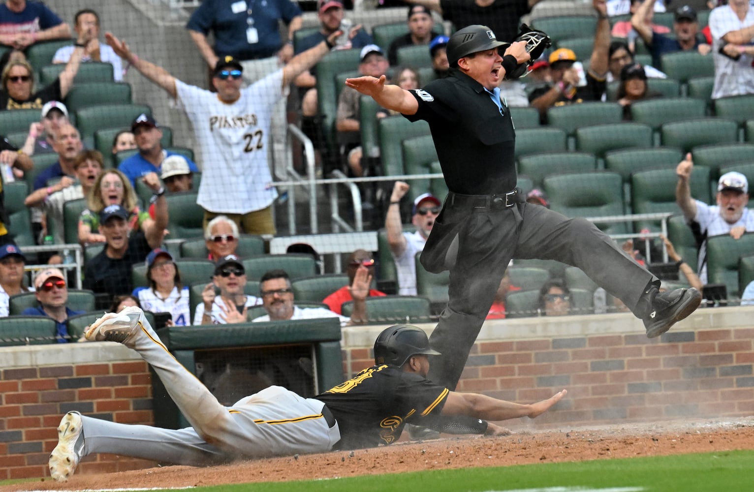 Braves vs. Pirates - Saturday