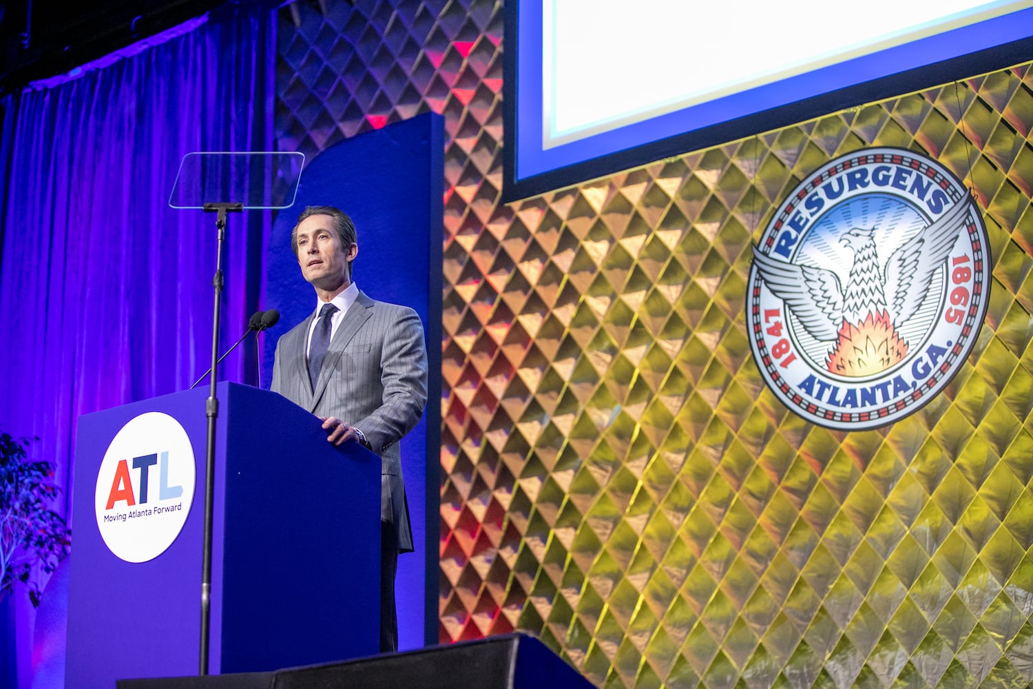 Mayor Dickens holds the annual State of the State Business Breakfast