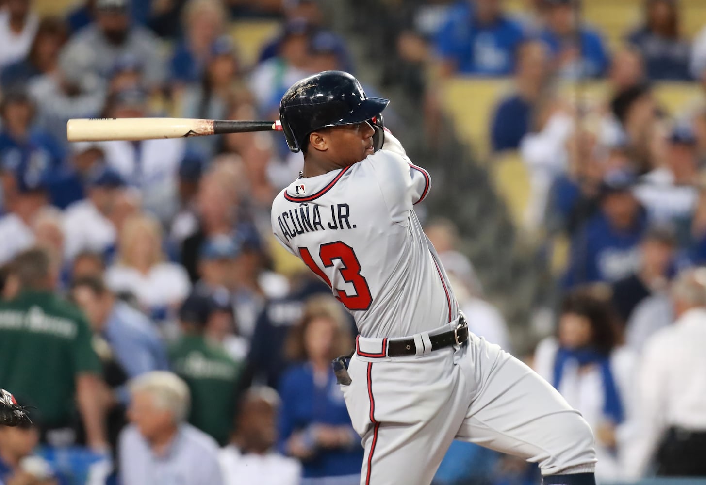 Photos: Braves seek to get even with Dodgers in Game 2