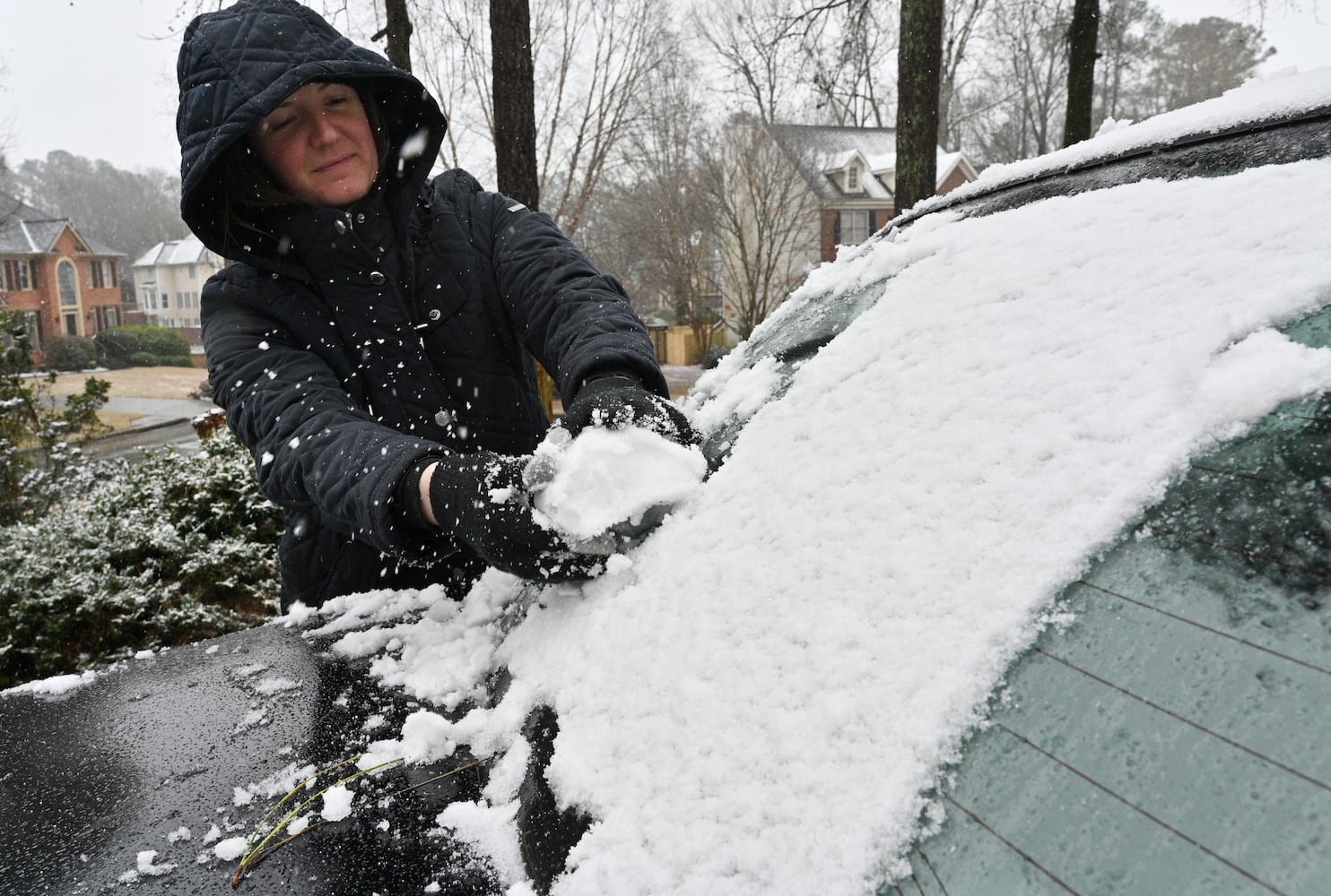 Winter storm hits metro Atlanta, North Georgia