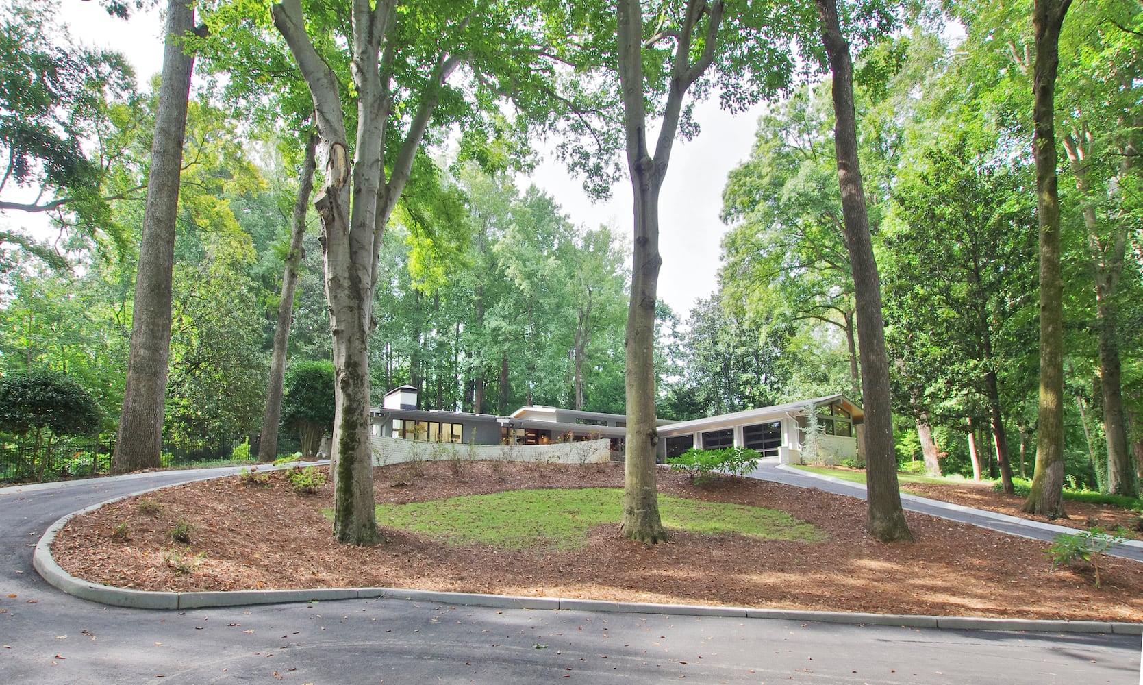 Photos: See a fully renovated $3.1M mid-century ranch for sale in Morningside