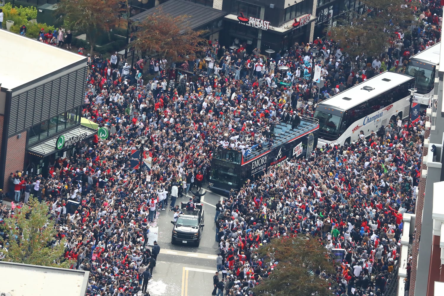 Braves baseball parade