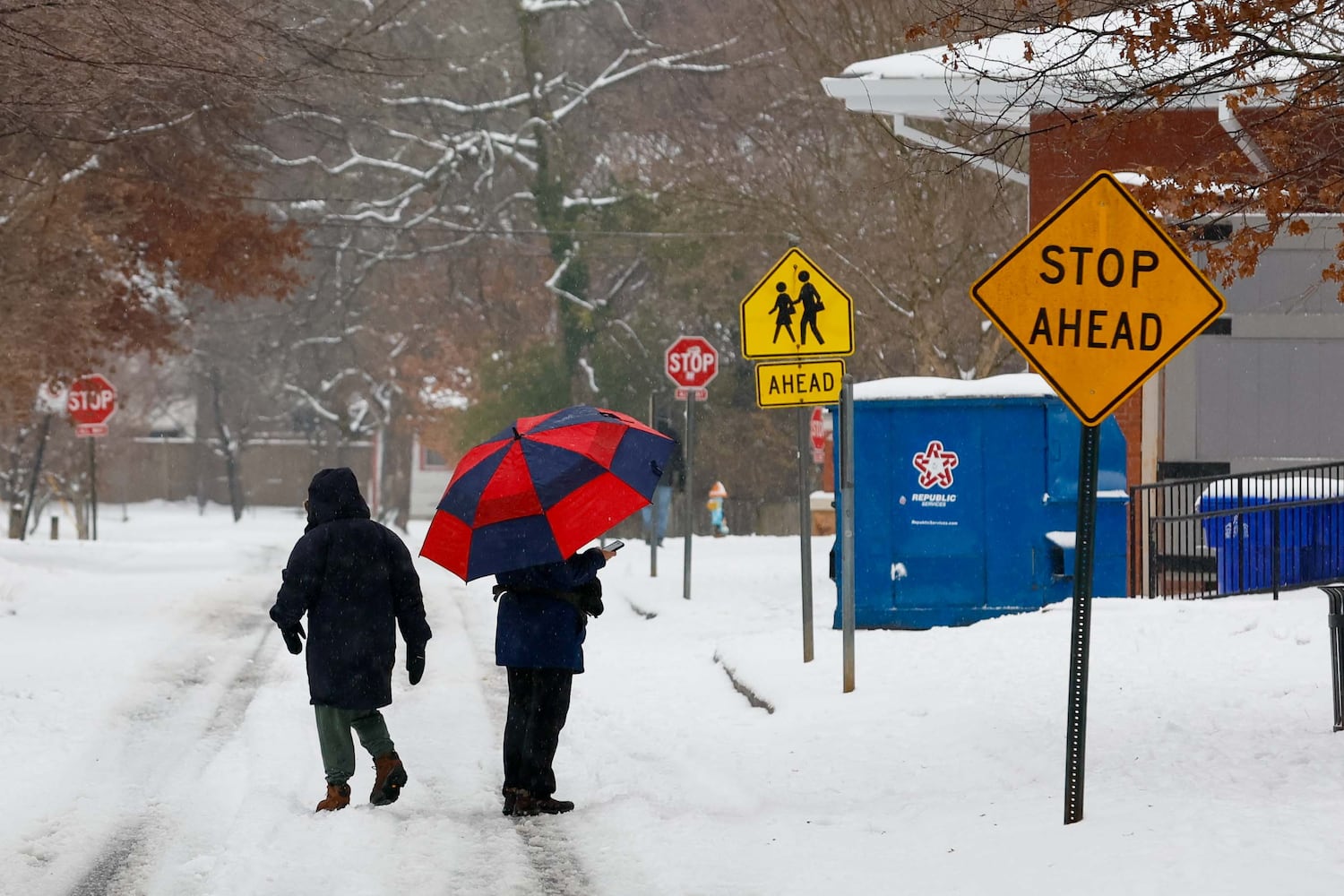 Snow storm hits Atlanta