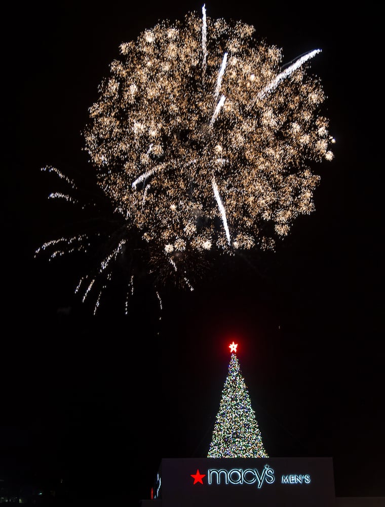 Macy's Great Tree Lighting in Atlanta 2016