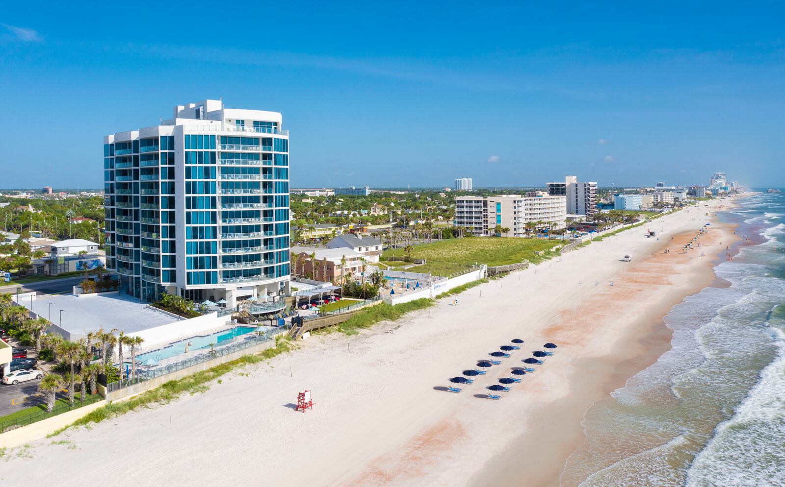 The new Max Beach Resort features suites with views of the Atlantic and the Intracoastal Waterway. 
Courtesy of Max Beach Resort