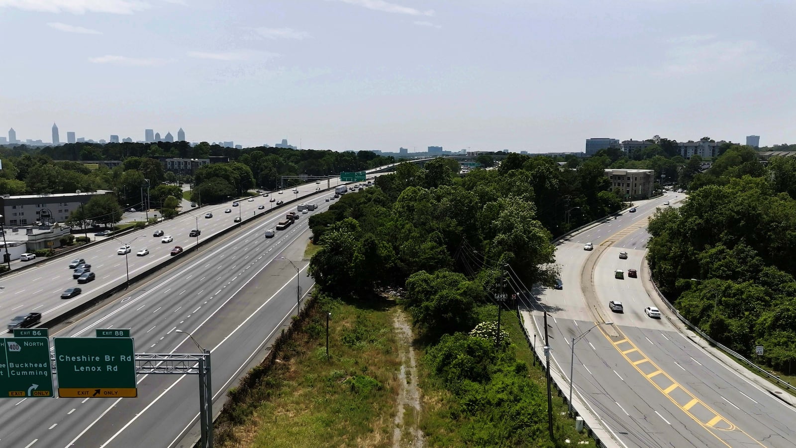 Friends of Gerard began having more and more difficulty reaching him. At some point he began living in tent sites near the intersection of Atlanta’s Buford Highway and Lenox and Cheshire Bridge roads. (Hyosub Shin/ Hyosub.Shin@ajc.com)