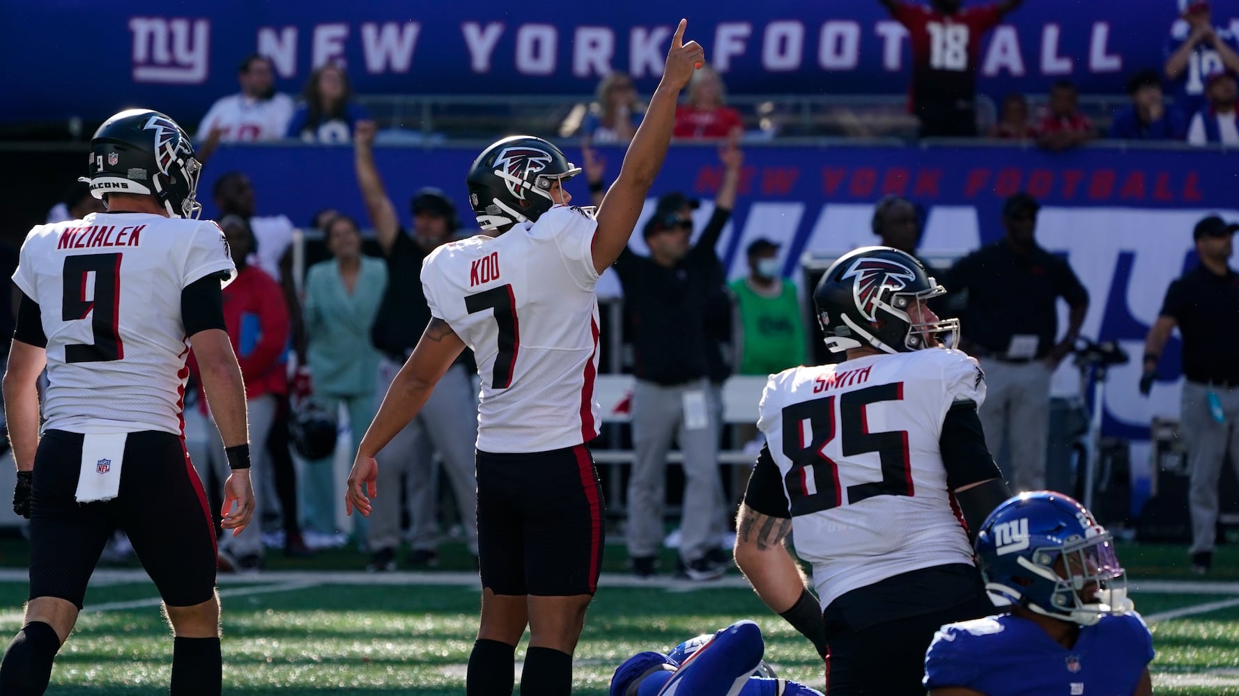 Falcons Giants Football