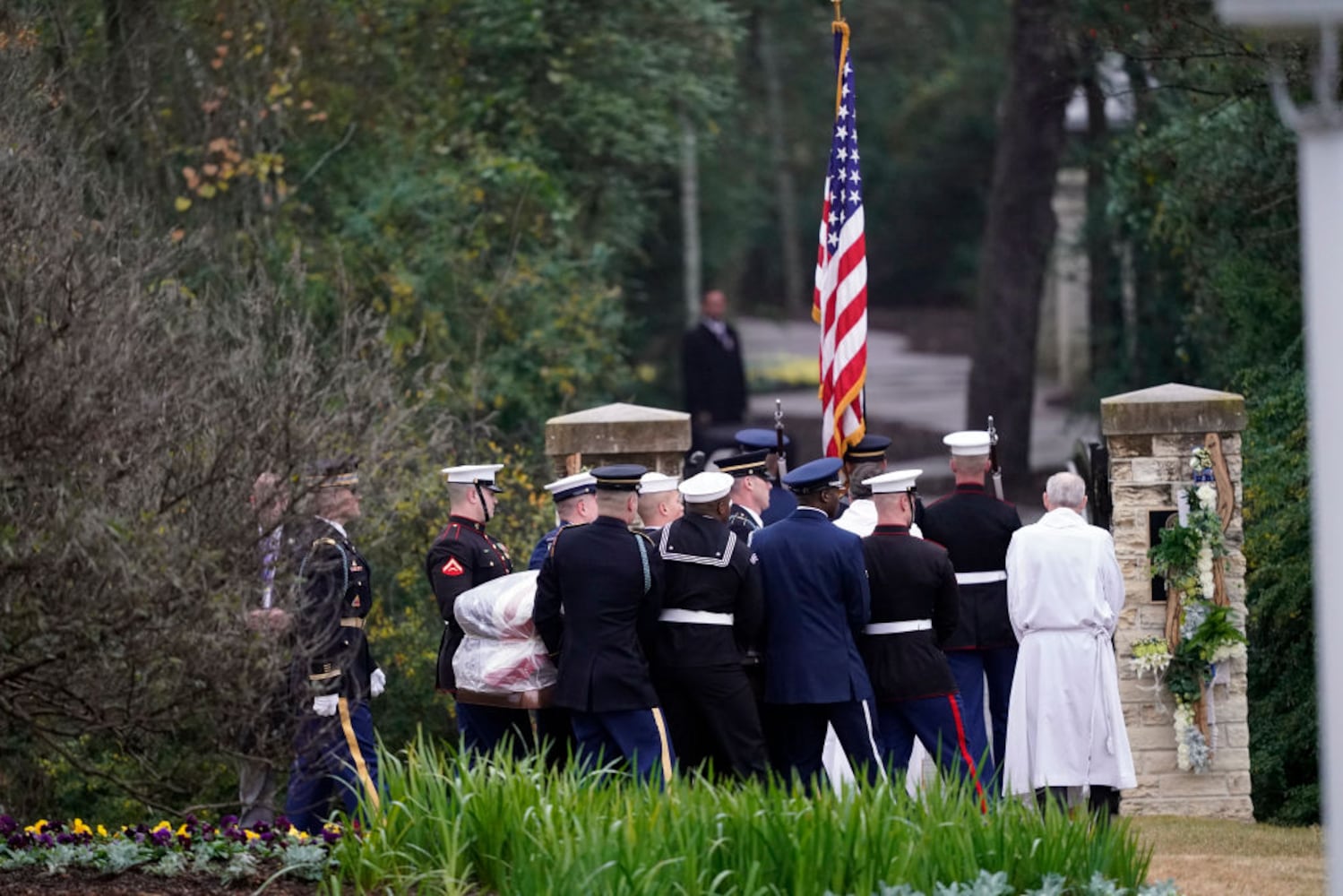 Photos: Mourners say goodbye to President George H.W. Bush in Houston