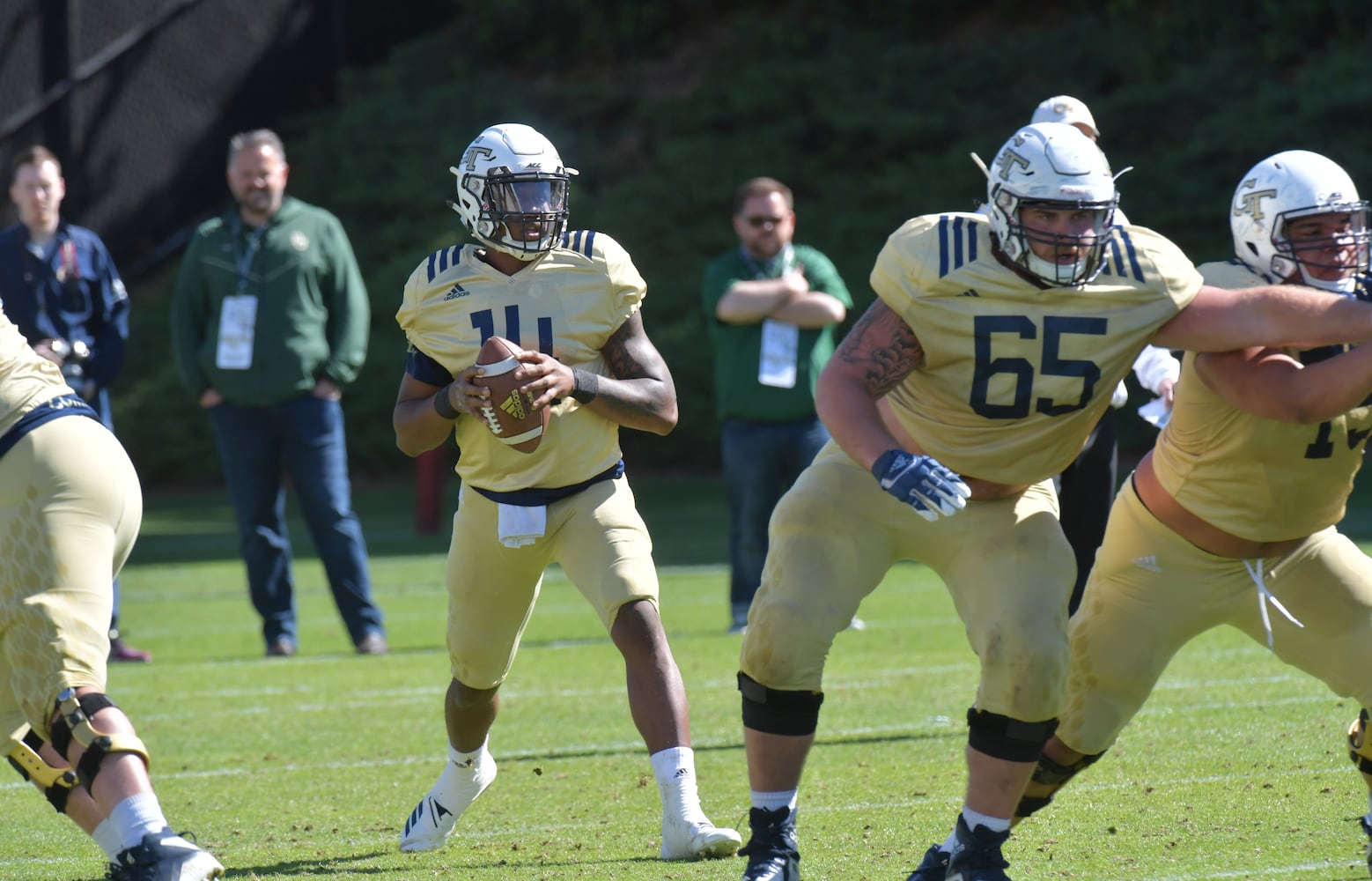 Photos: Georgia Tech puts on the pads at spring practice