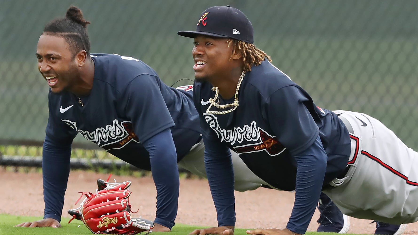 Photos: Temps dip as Braves continue workouts in spring training