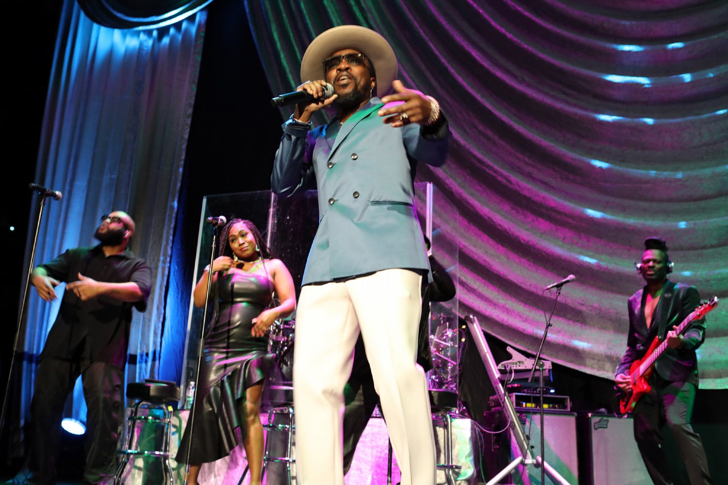 Anthony Hamilton performs during "The Night Tour" at State Farm Arena on Saturday, March 19, 2022. 