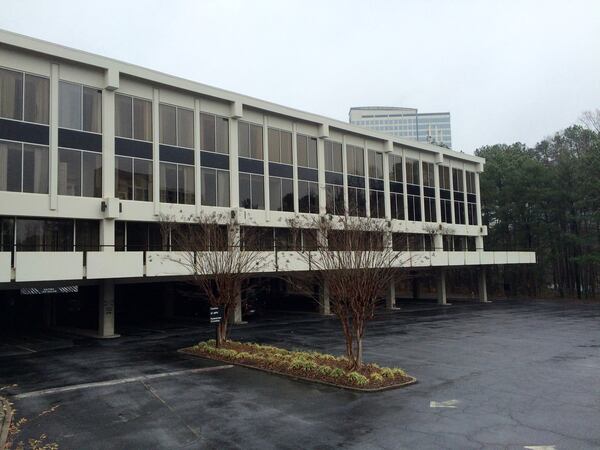 The former headquarters for Gold Kist sat vacant along Perimeter Center Parkway near Perimeter Mall. J. Scott Trubey/STAFF strubey@ajc.com