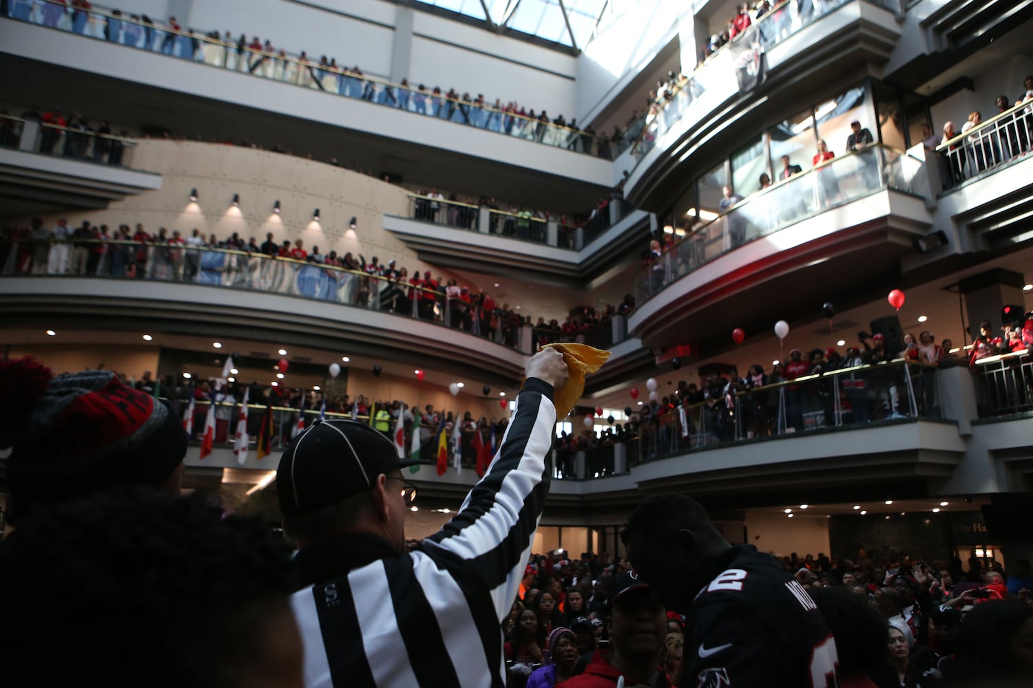 Falcons pep rally at Atlanta City Hall