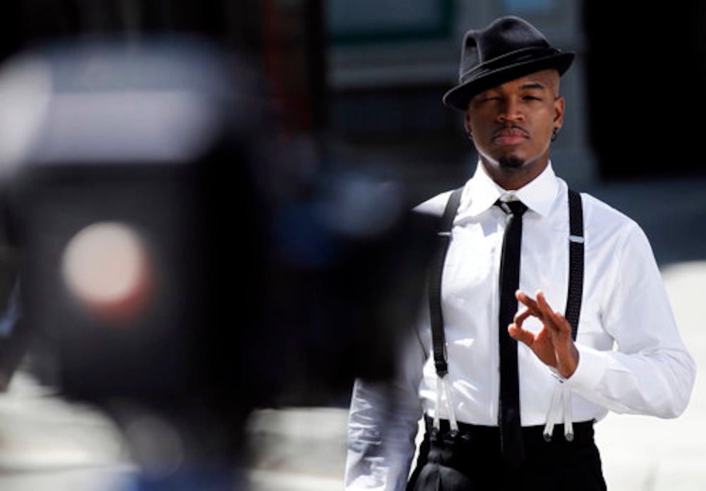 Ne-Yo shoots 'One in a Million' video