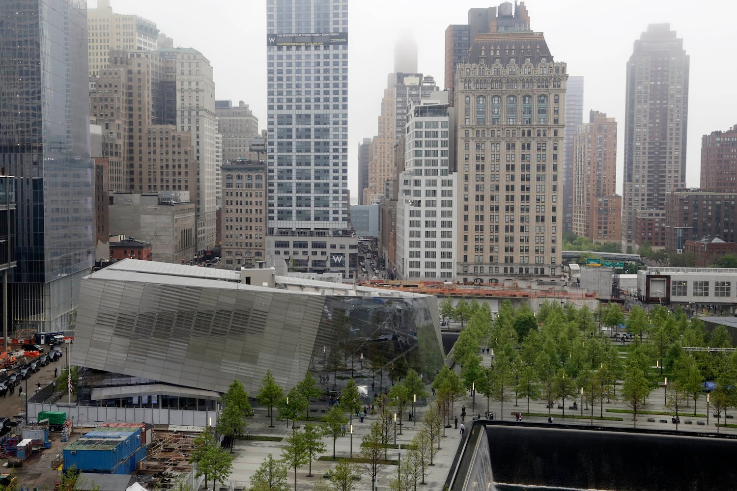 Obama, first lady tour Sept. 11 museum