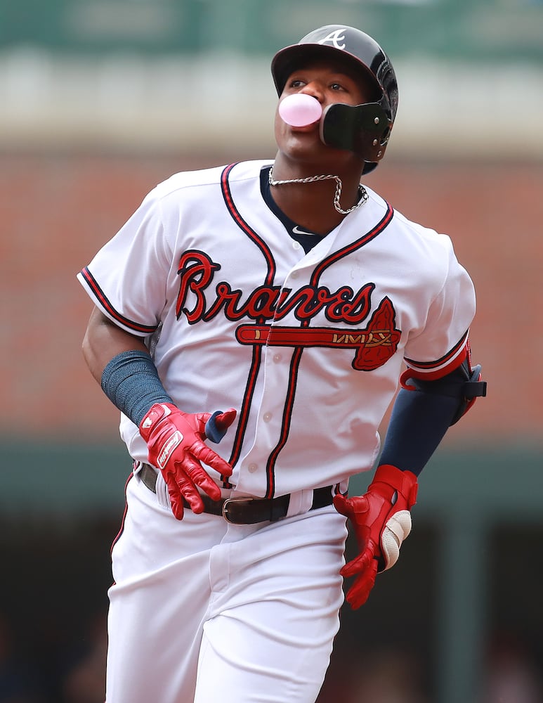 Photos: Braves collapse at home against Red Sox