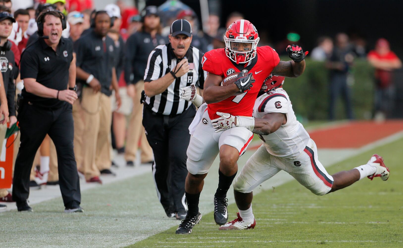 Photos: Bulldogs outlast South Carolina, improve to 9-0