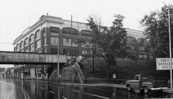 699 Ponce de Leon Avenue, the so-called "War Assets" building, formerly a Ford Assembly plant. Photo taken September 11, 1982. (Dwight Ross Jr./AJC staff)