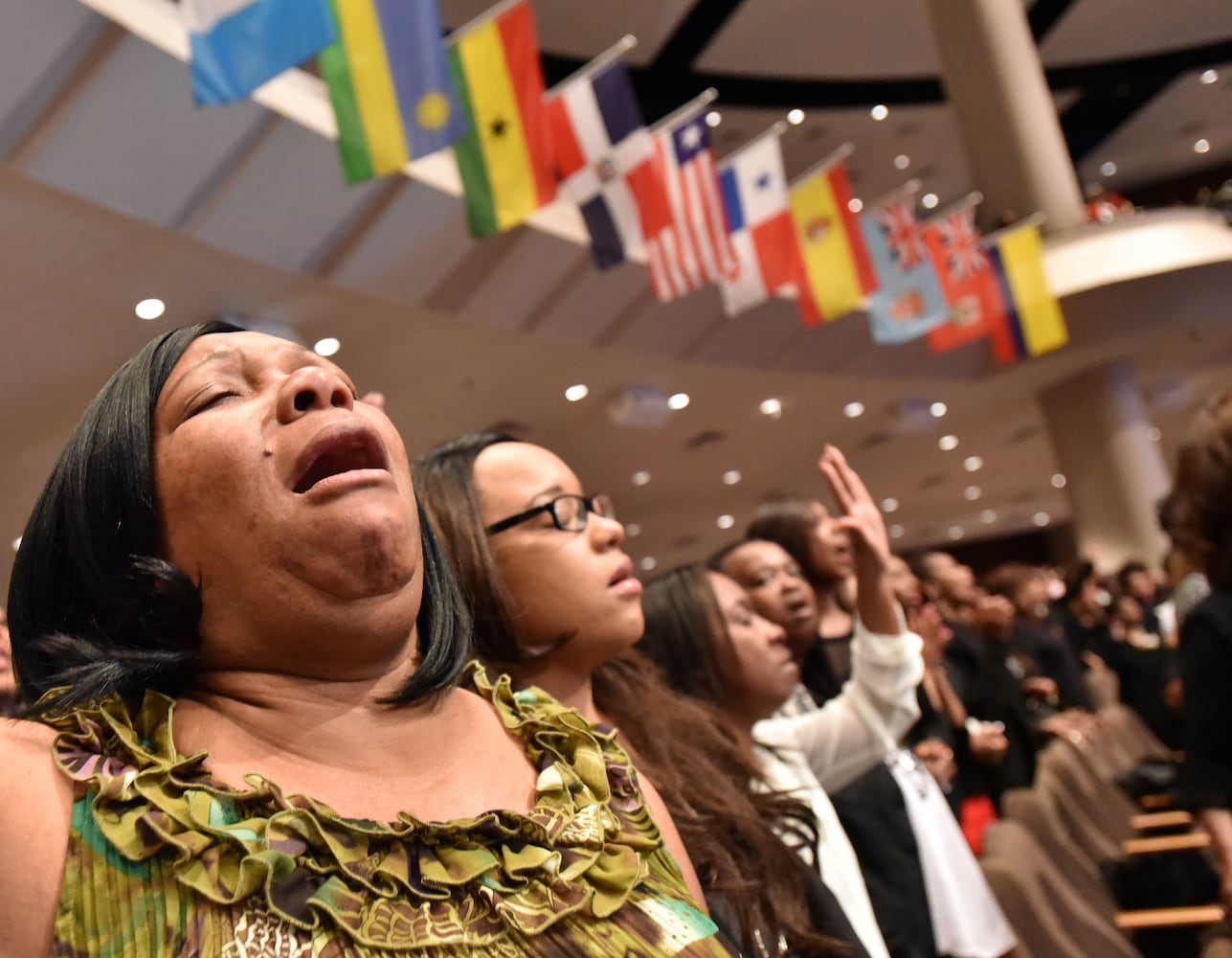 Mourners gather for Bishop Eddie Long's funeral service