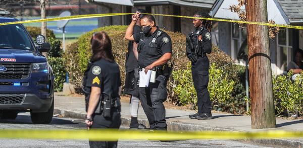 March 21, 2022 Atlanta: A 15-year-old boy was shot March 21, 2022 at a southwest Atlanta apartment complex, police said. The shooting happened around 10:30 a.m. at Oakland City West End apartments in the 1100 block of Oakland Lane. The teen was shot in the arm and the bullet went into his stomach after two men in a white Kia pulled up next to him, according to police.(John Spink / John.Spink@ajc.com)