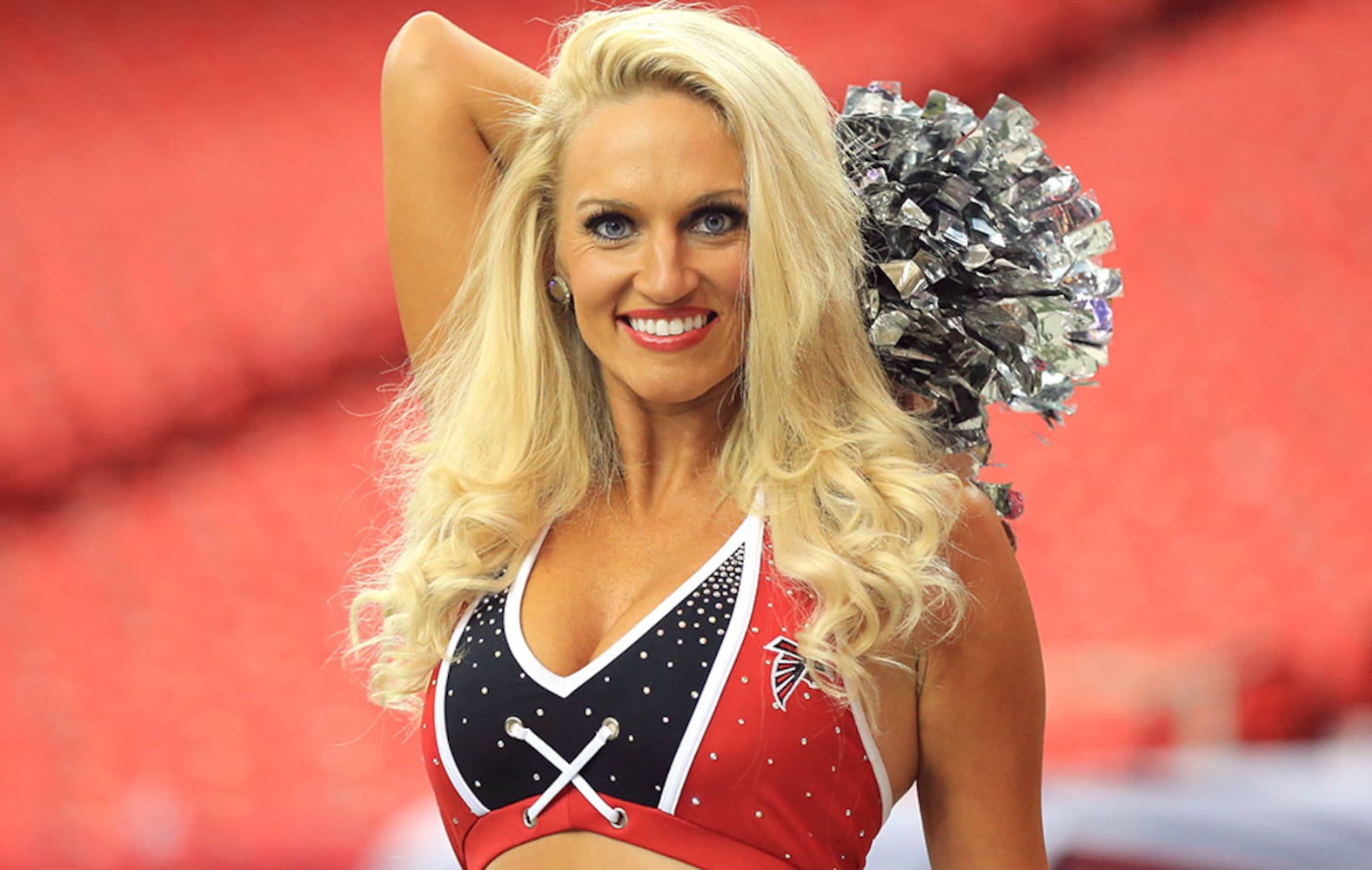 Falcons cheerleader: Cayla