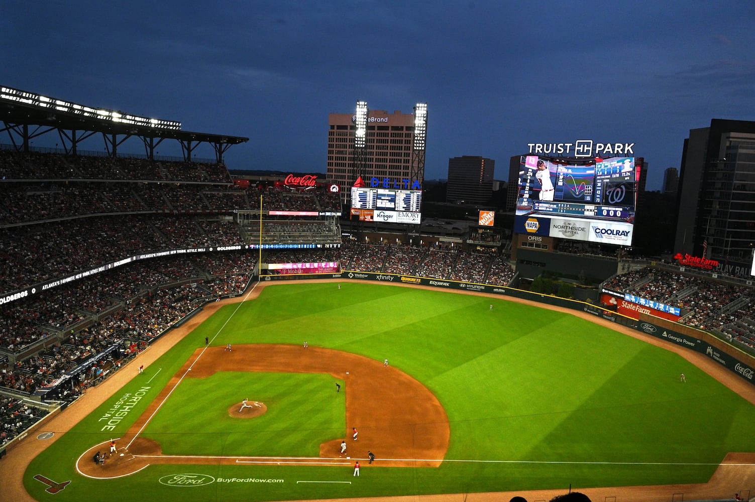 Braves-Nationals Friday photo