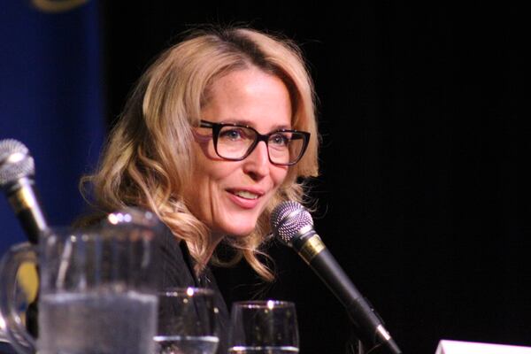 Gillian Anderson talks to a crowd of 2,000 at Dragon Con Sunday. Photo: Melissa Ruggieri/AJC